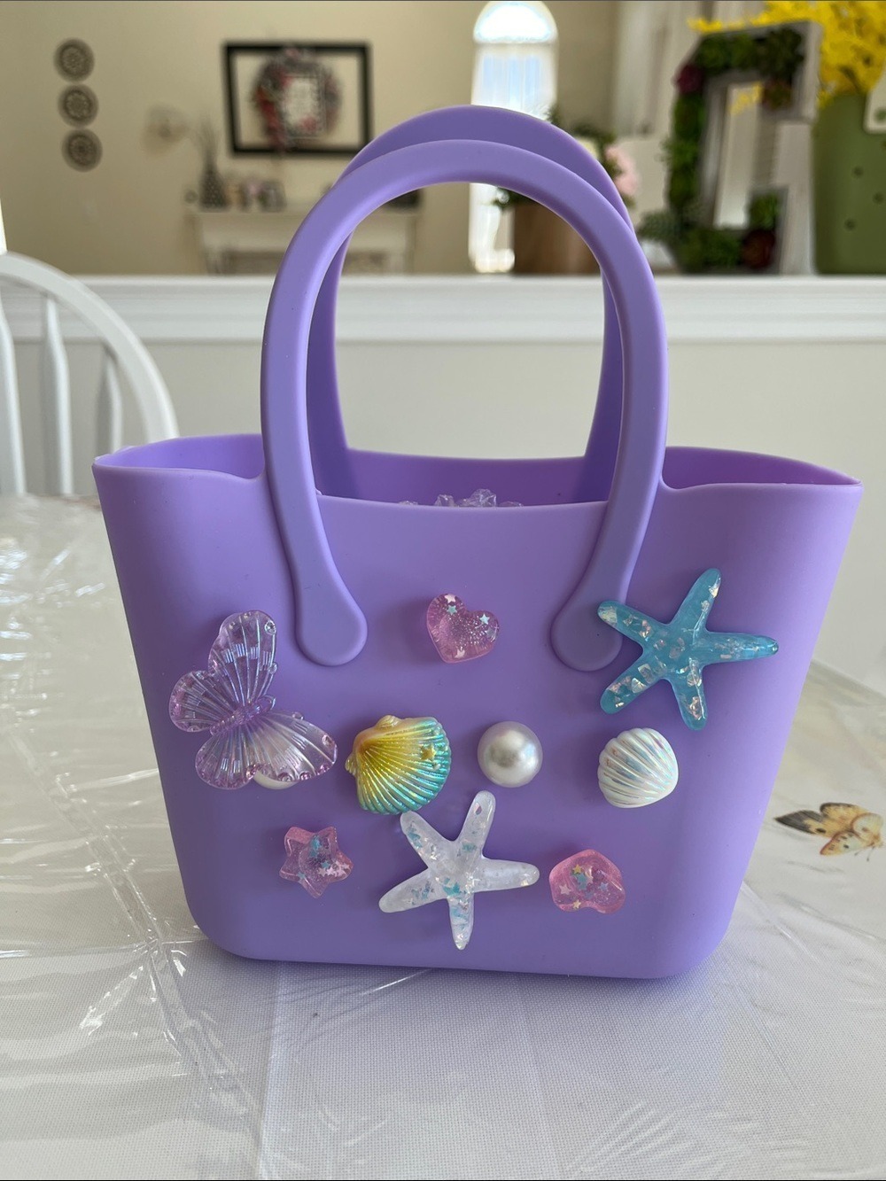Mini tote bag with charms